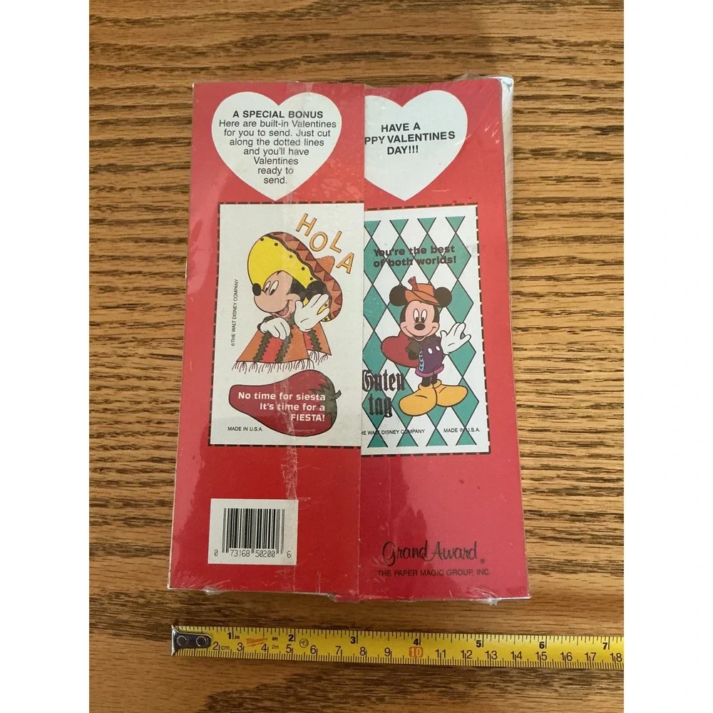 Vintage Mickey Mouse 1001 Hellos Valentines 32 Count Box Sealed Disney Retro